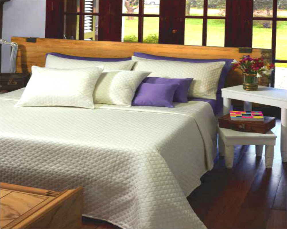 Colcha Danubio Celebration 90/10 King (Diseño 8050)